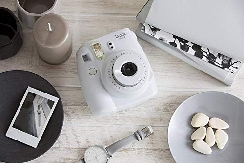 Fujifilm Instax Mini 9 Anında Kamera (Smokey Beyaz) + Fujifilm Instax Mini İkiz Paketi Anında Film (20 Pozlama) + Kamera Kılıfı